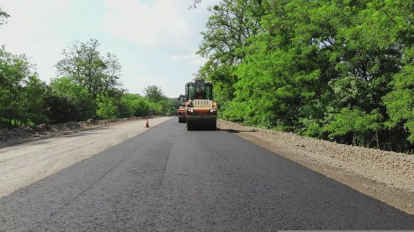 Custom Asphalt Paving Service