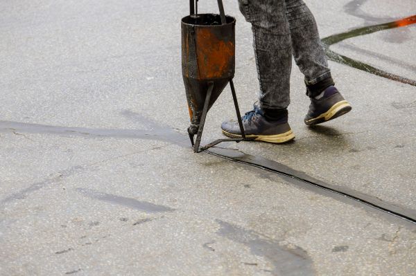 Parking Lot Crack Sealing
