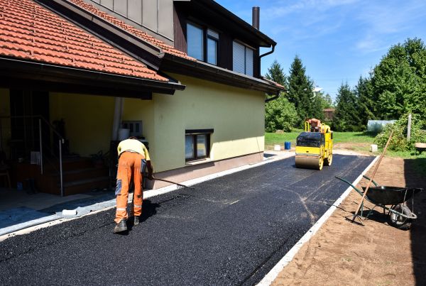 Blacktopping Service
